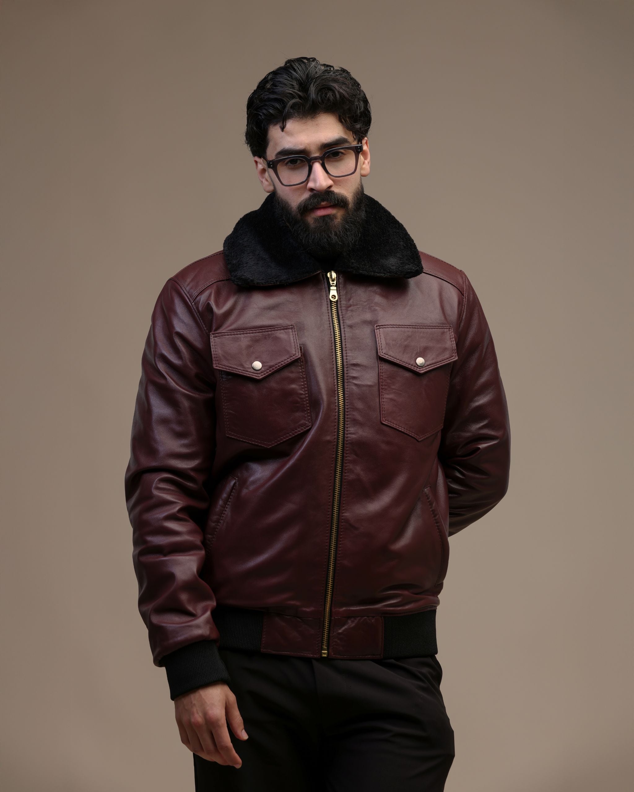 Veste Bomber  en cuir véritable Bordeaux – Élégance & Caractère
